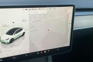Tesla Model Y bild 13