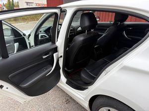 BMW 120 bild 18