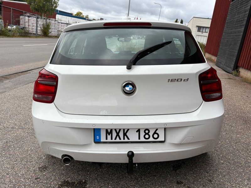 BMW 120 bild 8