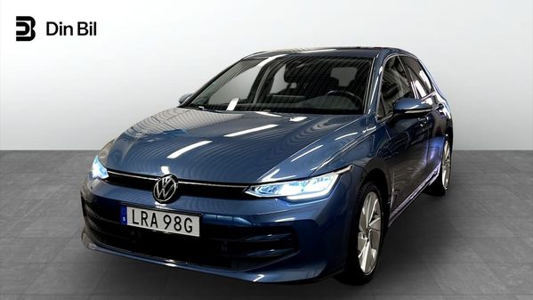 Volkswagen Golf TSI150 Life P-värmare/Backkamera - 2025