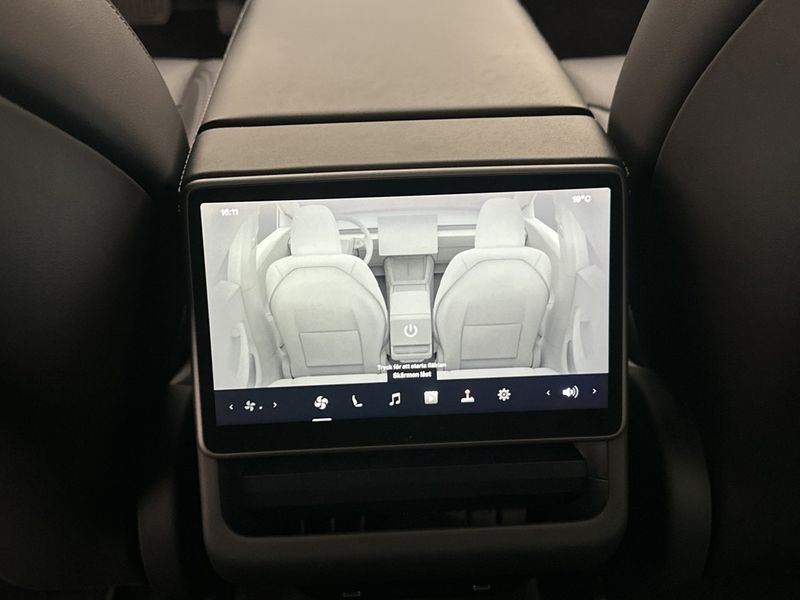 Tesla Model 3 bild 18