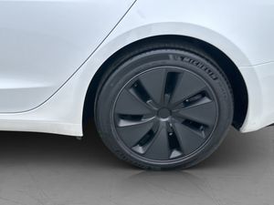 Tesla Model 3 bild 35