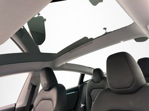 Tesla Model 3 bild 17