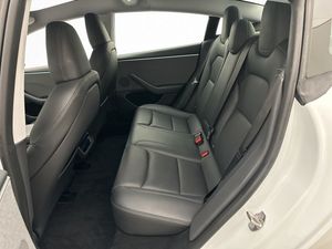 Tesla Model 3 bild 16