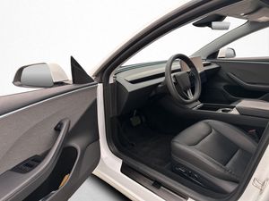 Tesla Model 3 bild 34