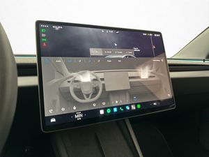 Tesla Model 3 bild 22