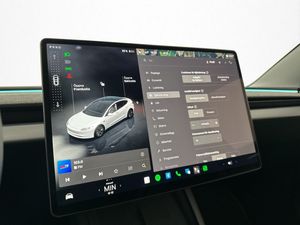 Tesla Model 3 bild 24