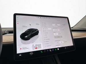 Tesla Model Y bild 25