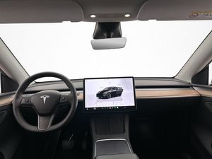 Tesla Model Y bild 15