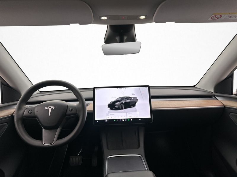 Tesla Model Y bild 15