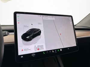 Tesla Model Y bild 24