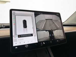 Tesla Model Y bild 19