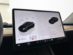 Tesla Model Y bild 26