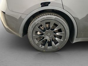 Tesla Model Y bild 31