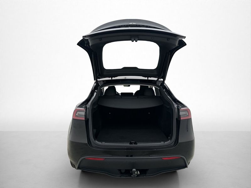 Tesla Model Y bild 11