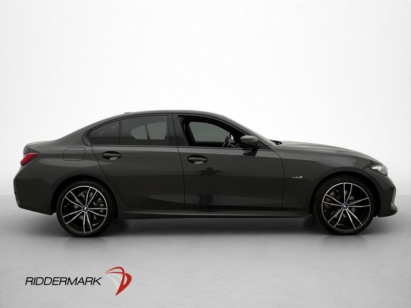 BMW 330 bild 9