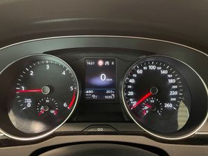 Volkswagen Passat bild 12