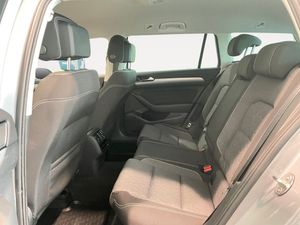 Volkswagen Passat bild 9
