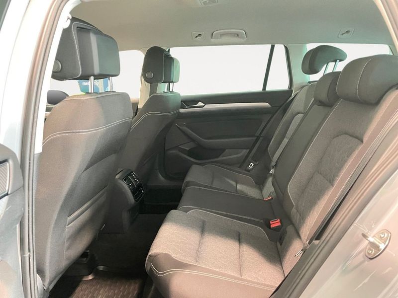 Volkswagen Passat bild 9