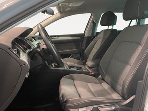 Volkswagen Passat bild 8