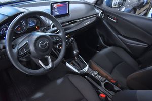 Mazda 2 bild 7
