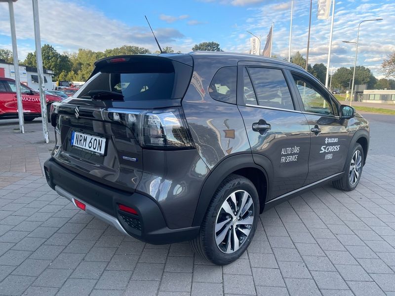 Suzuki S-CROSS bild 5