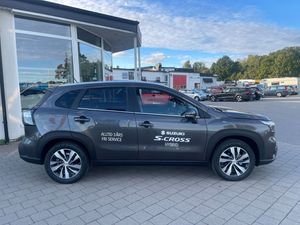 Suzuki S-CROSS bild 4