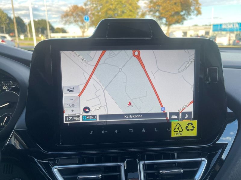 Suzuki S-CROSS bild 19