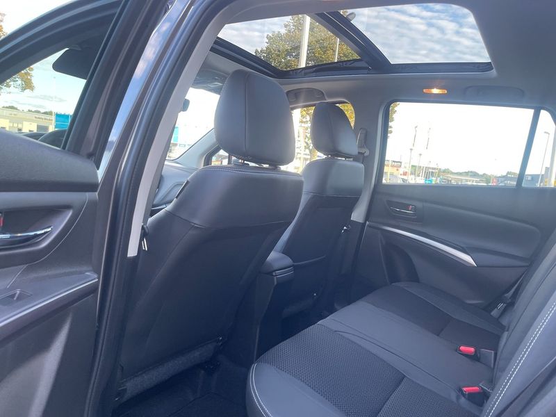 Suzuki S-CROSS bild 12