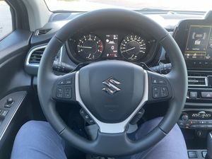 Suzuki S-CROSS bild 14