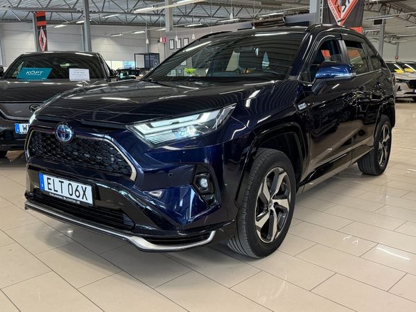 Toyota RAV4 Plug-in Hybrid E-CVT Active 306 hk DRAGKROK - 2022