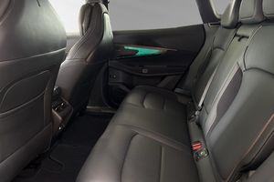 Lynk & Co 08 bild 7