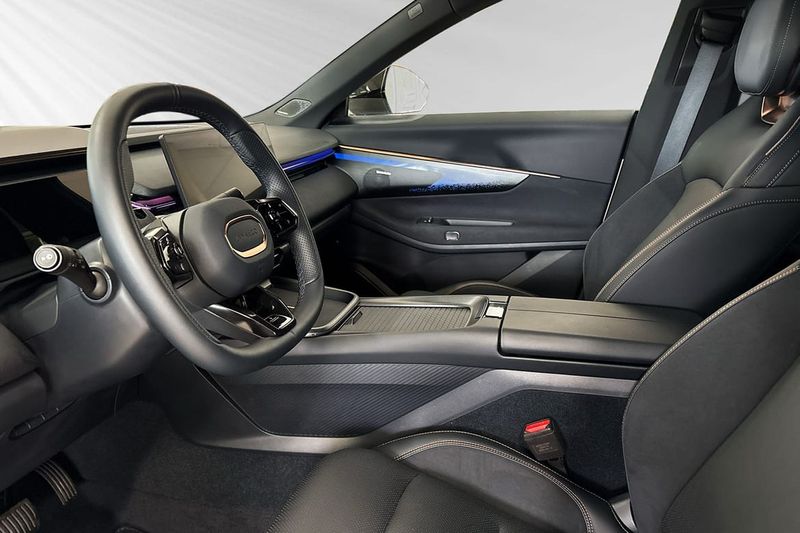 Lynk & Co 08 bild 6