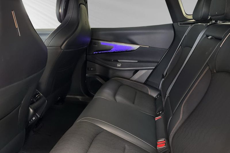 Lynk & Co 08 bild 7