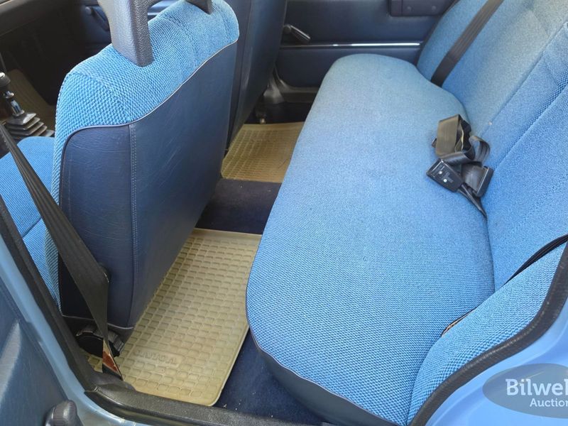 Volvo 240 bild 32