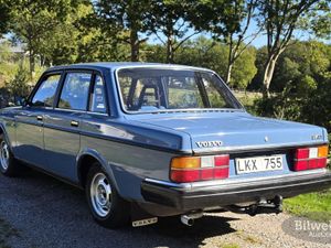 Volvo 240 bild 2