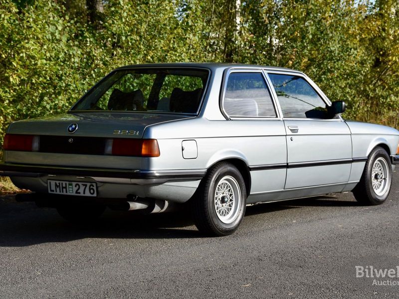 BMW 323 bild 24