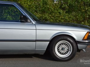 BMW 323 bild 20