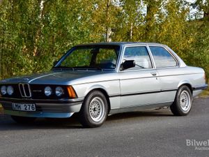 BMW 323 bild 5
