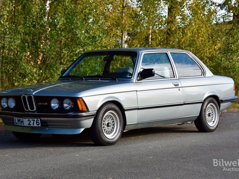 BMW 323 bild 5