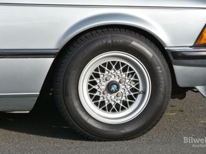 BMW 323 bild 22