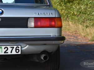 BMW 323 bild 15