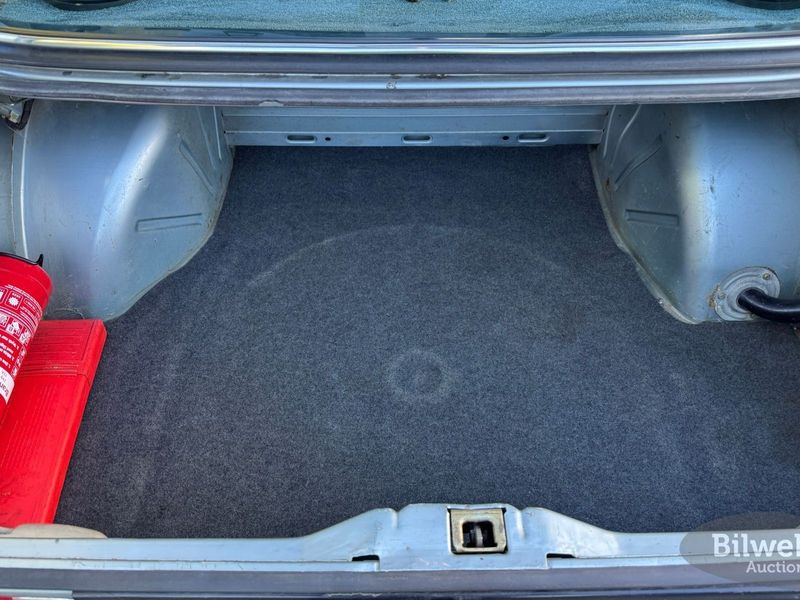 BMW 323 bild 66