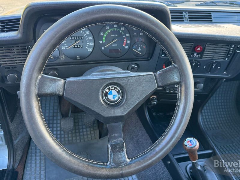 BMW 323 bild 35