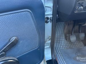 BMW 323 bild 29