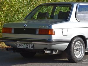 BMW 323 bild 25