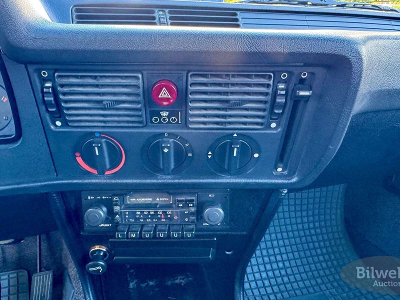 BMW 323 bild 42