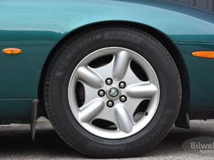 Jaguar XK8 bild 2