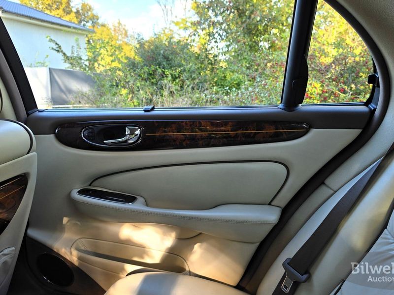 Jaguar XJR bild 37