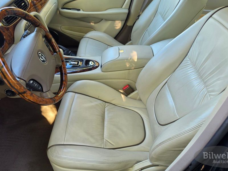 Jaguar XJR bild 23